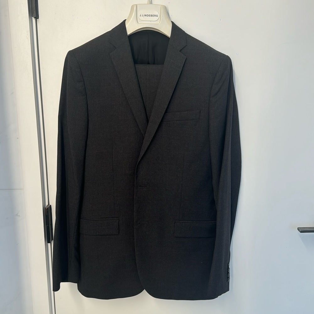 J Lindeberg suit and pants NWOT